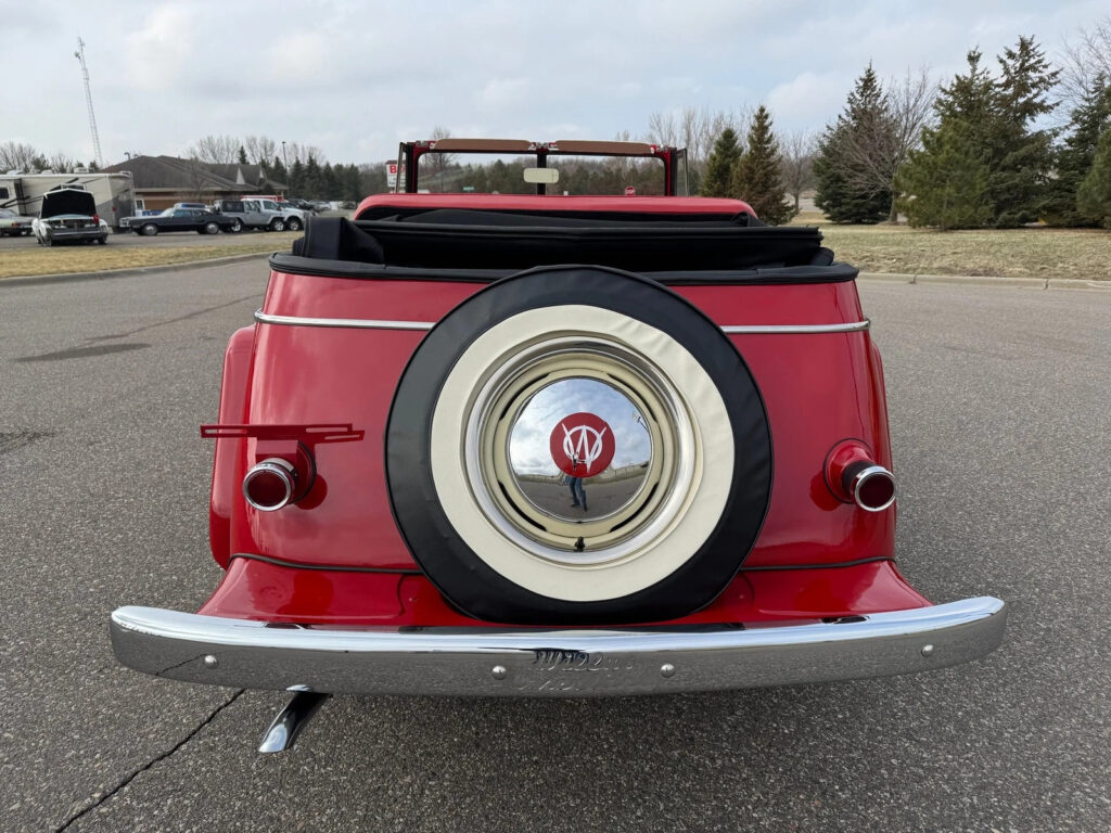 1948 Willys Jeepster