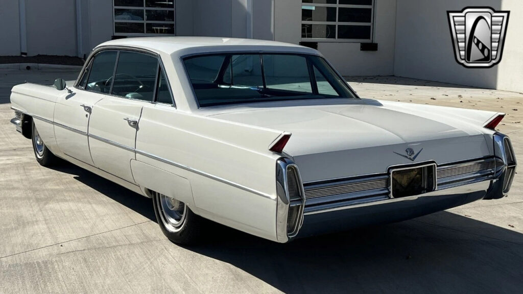 1964 Cadillac Series 62 Sedan