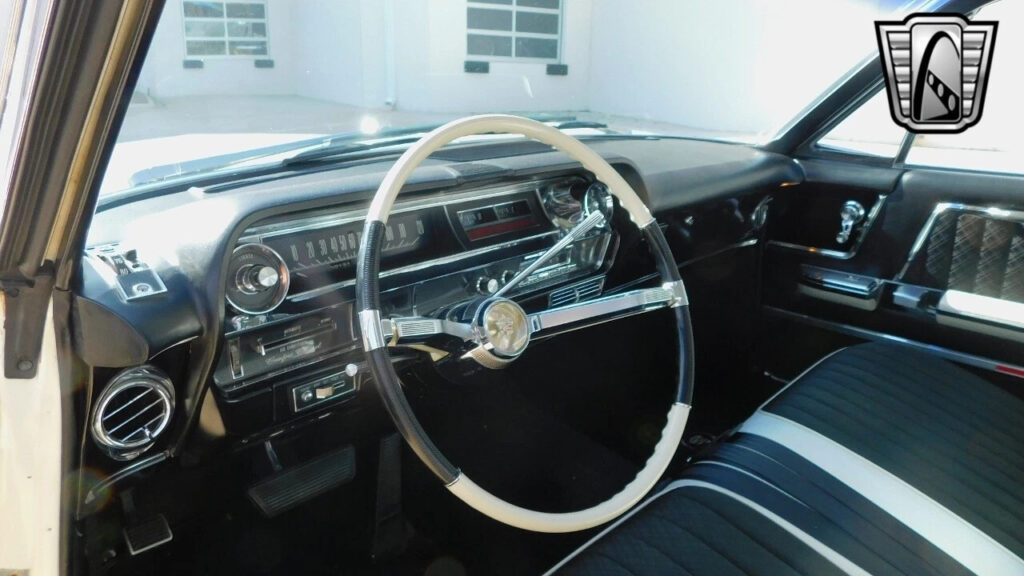 1964 Cadillac Series 62 Sedan
