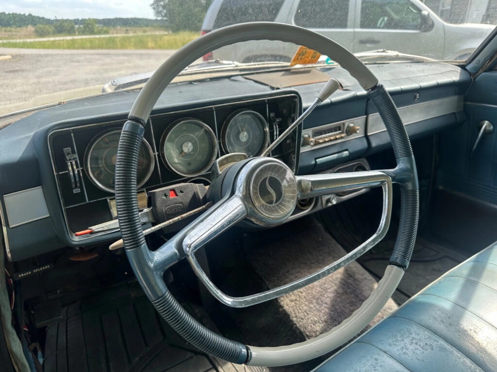 1964 Studebaker Cruiser