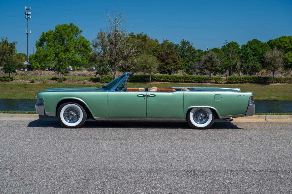 1965 Lincoln Continental Convertible