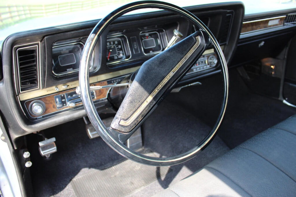 1969 Oldsmobile Holiday Custom