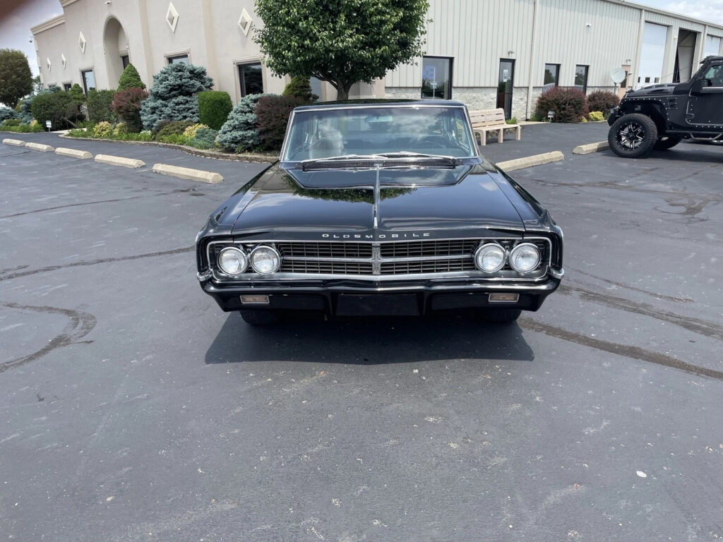 1963 Oldsmobile Jetfire