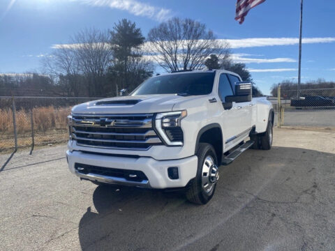 2025 Chevrolet Silverado na prodej
