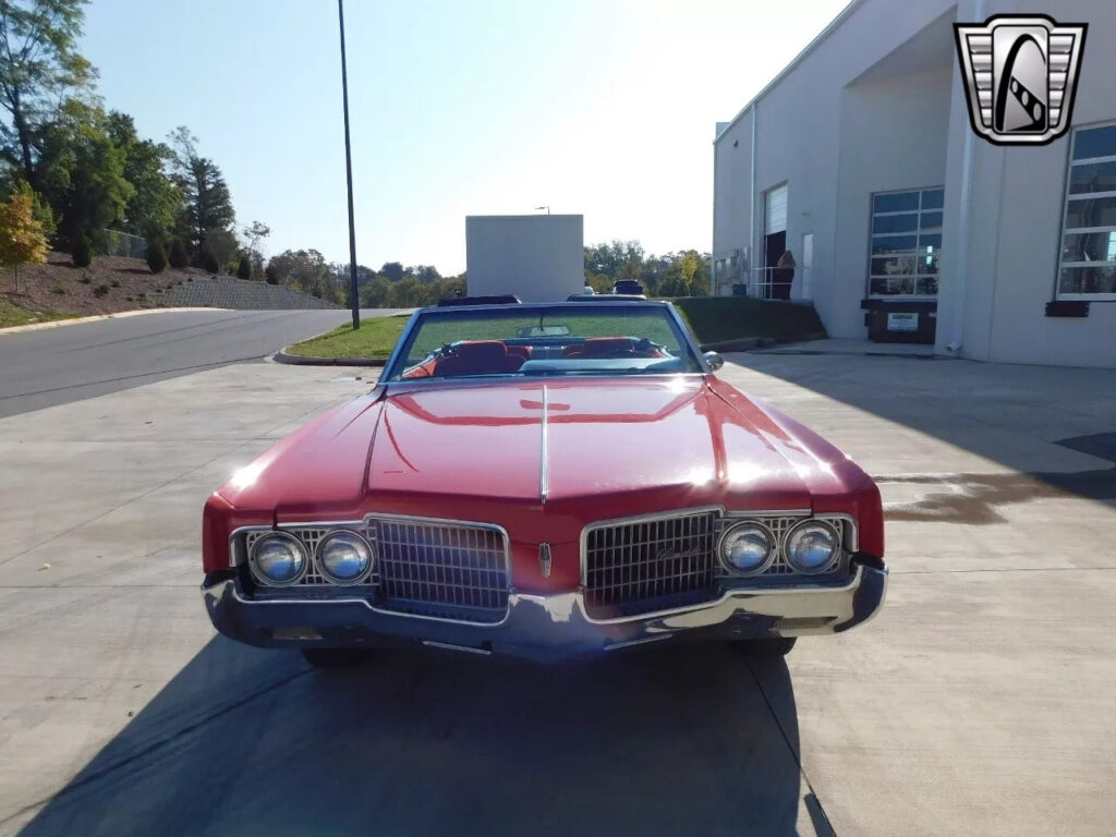 1969 Oldsmobile Ninety-Eight