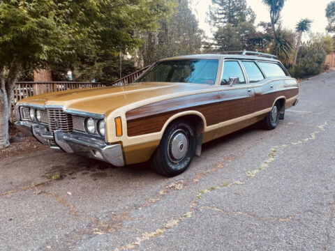 1972 Ford Country Squire na prodej