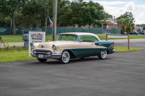 1955 Oldsmobile Rocket 88 na prodej