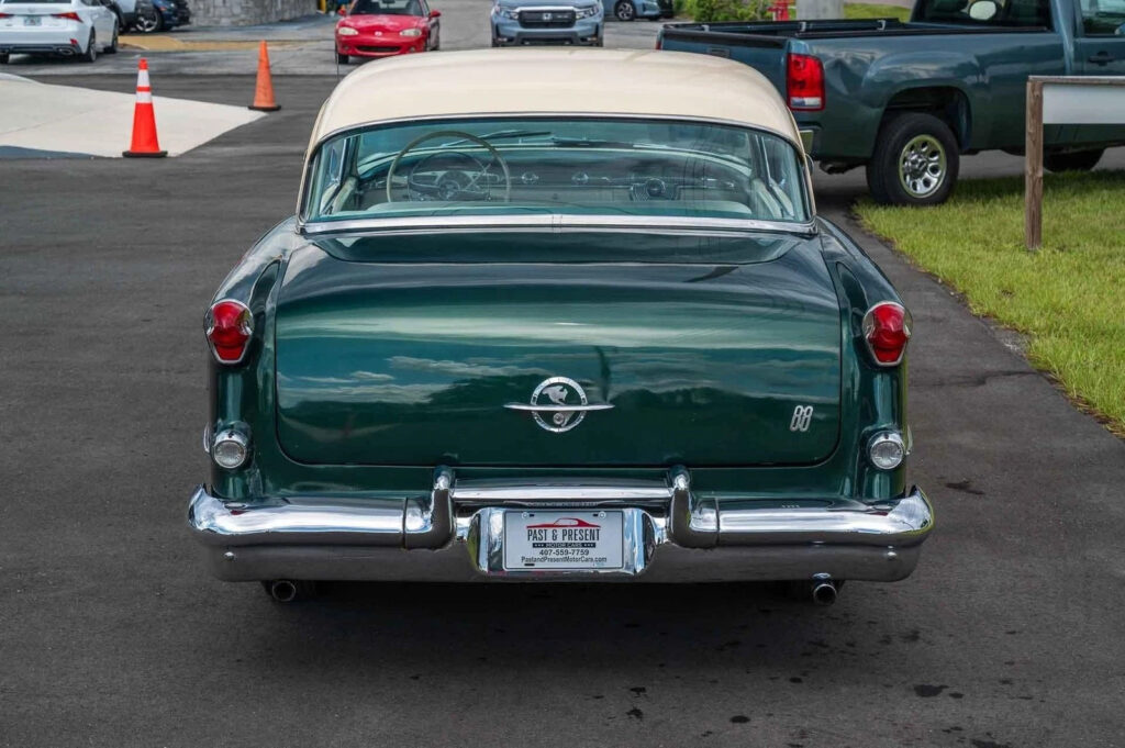 1955 Oldsmobile Rocket 88