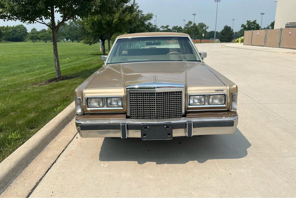 1986 Lincoln Town Car