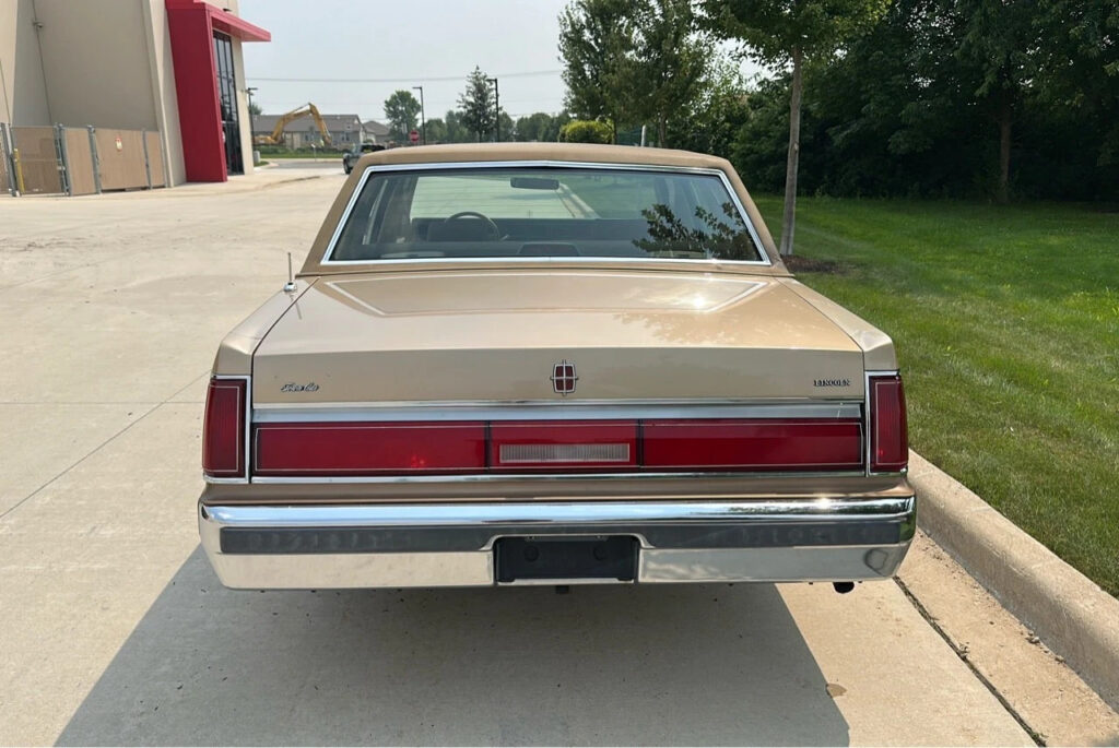 1986 Lincoln Town Car