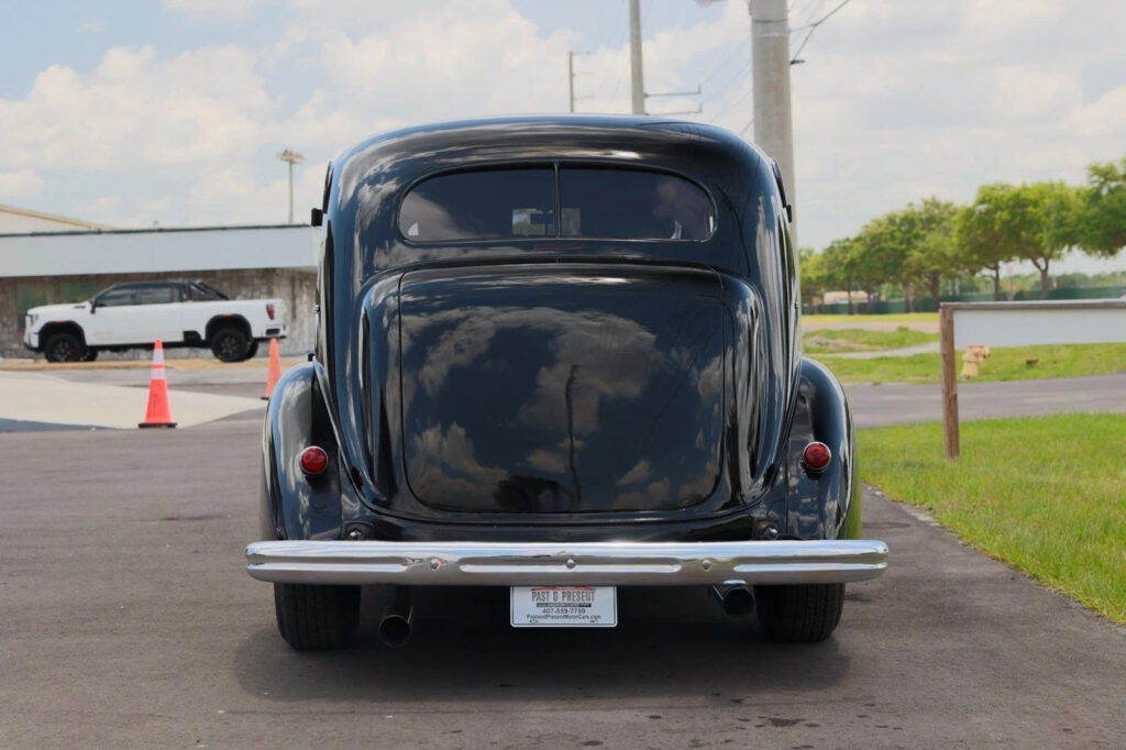 1937 Buick 8