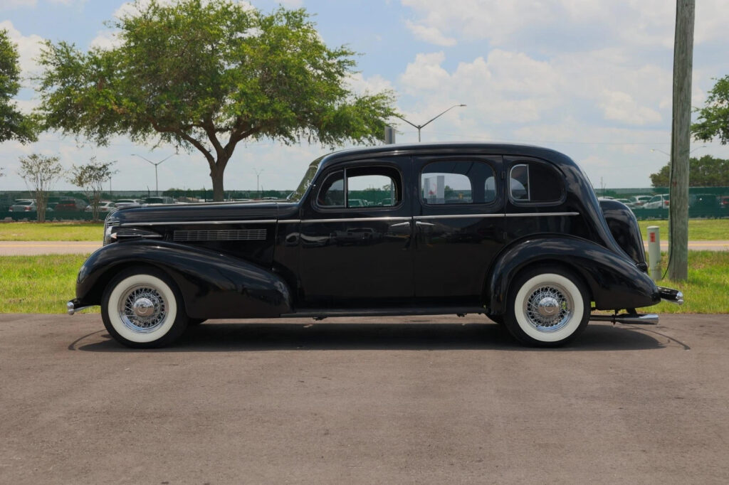 1937 Buick 8