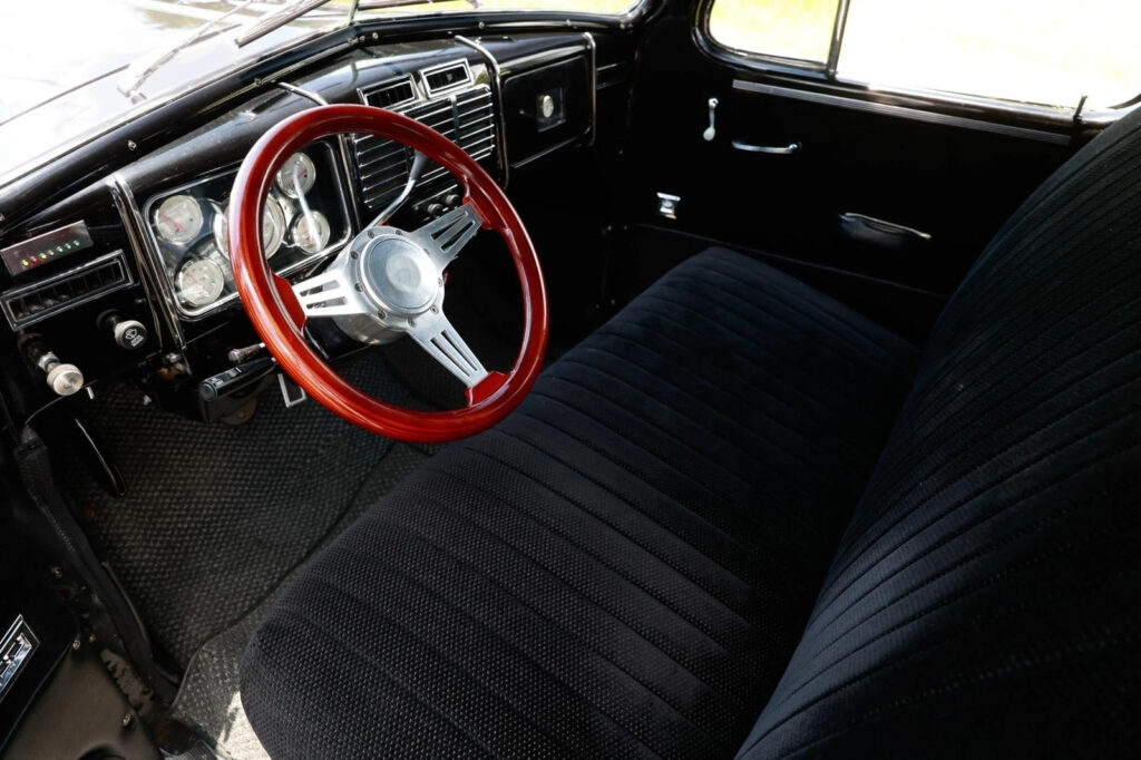 1937 Buick 8