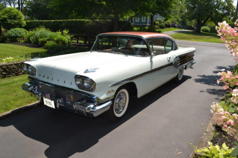 1958 Pontiac Starchief na prodej