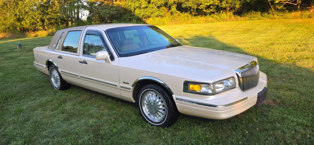 1997 Lincoln Town Car