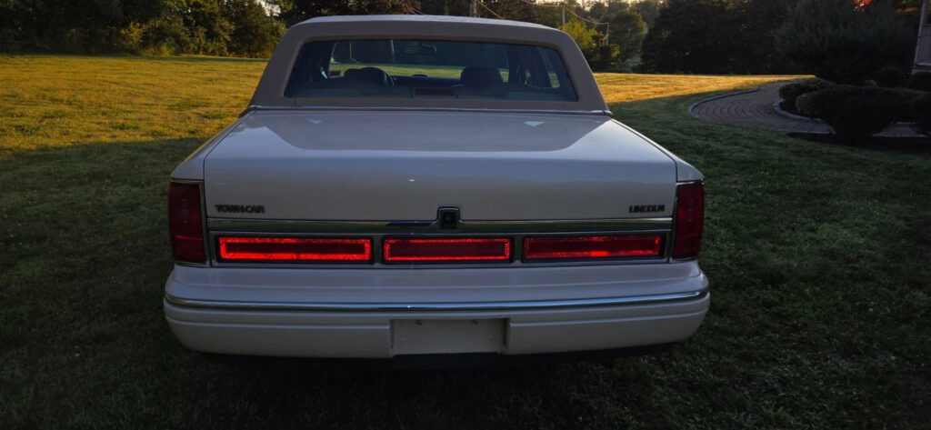 1997 Lincoln Town Car