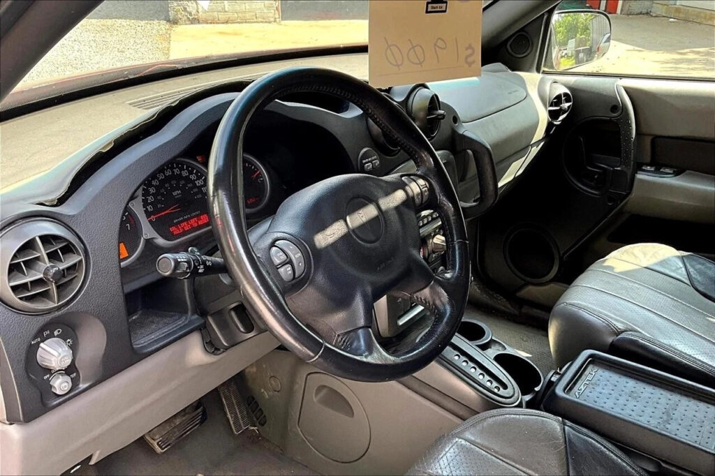 2001 Pontiac Aztek