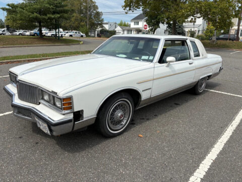 1981 Pontiac Bonneville na prodej