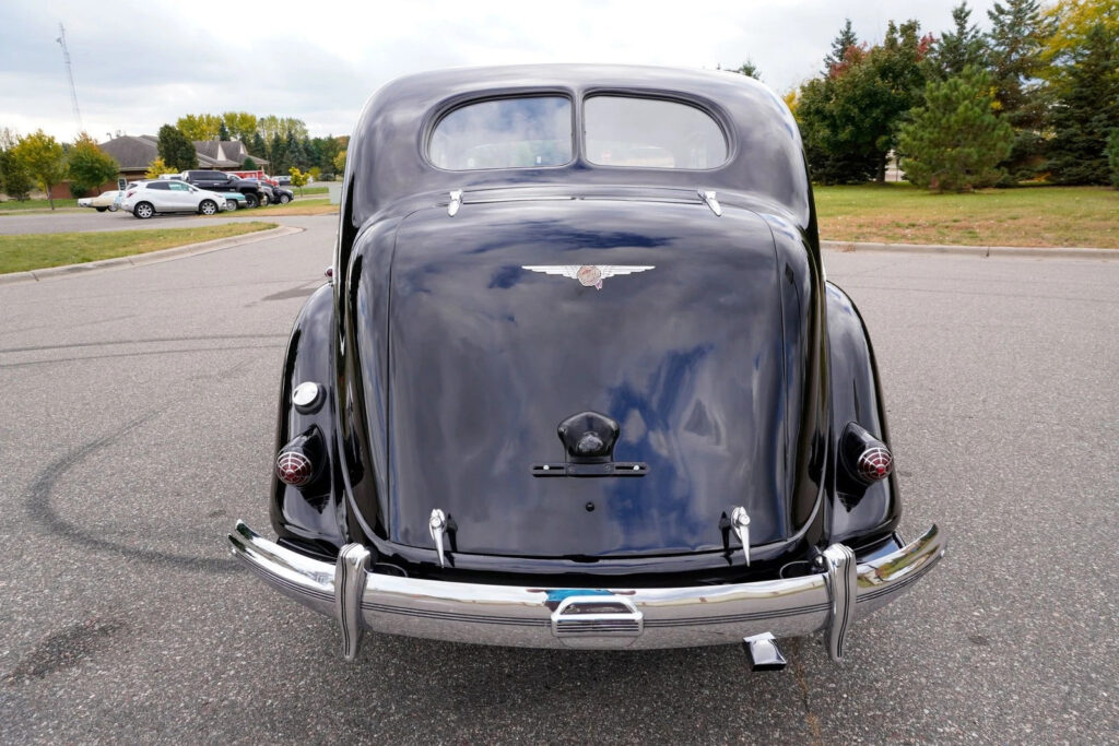 1936 Chrysler Airflow