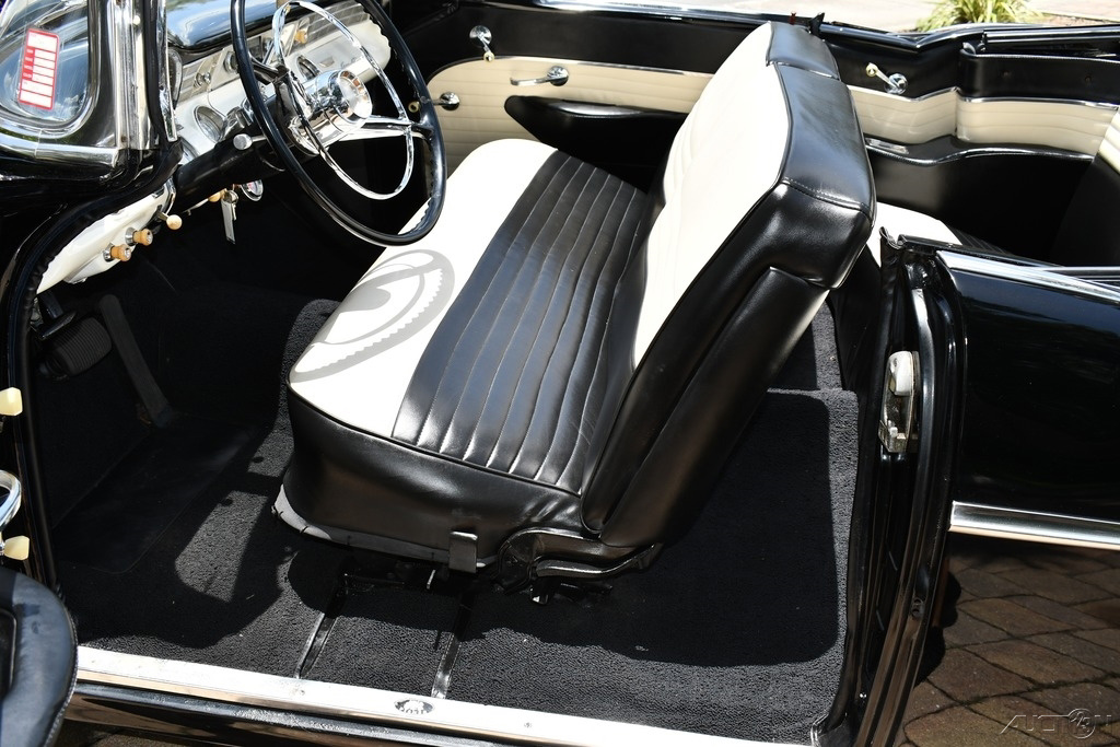 1956 Pontiac Star Chief