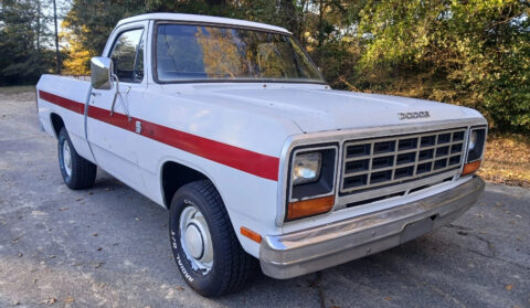 1985 Dodge D100 na prodej