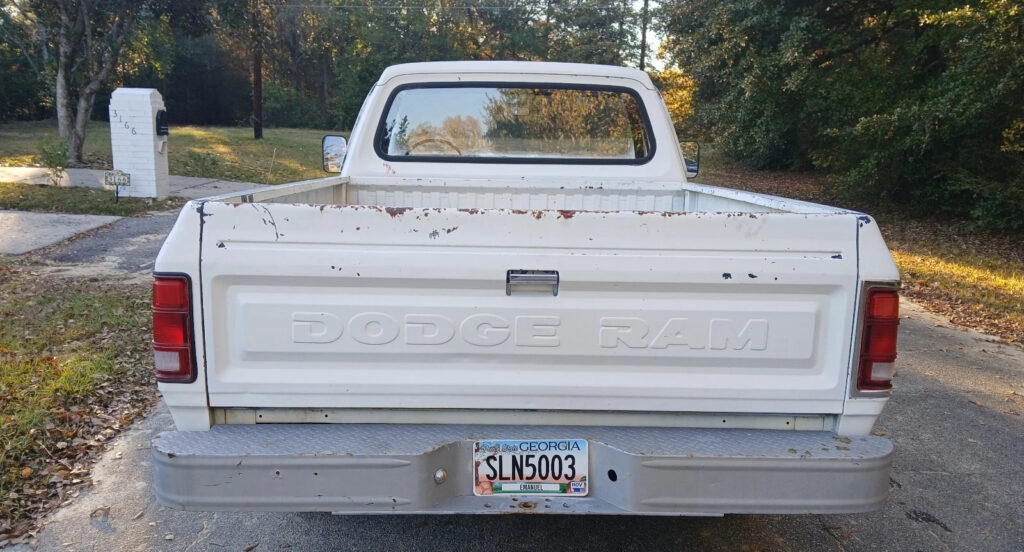 1985 Dodge D100