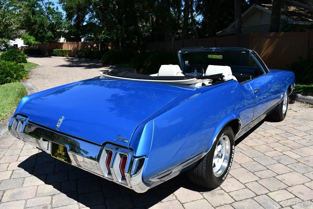 1970 Oldsmobile Cutlass