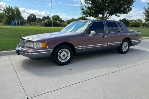 1994 Lincoln Town Car na prodej